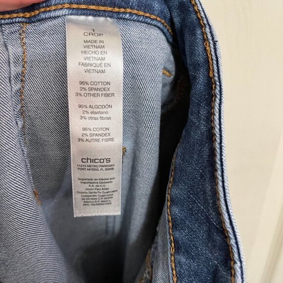 Chico's Women's Blue Slim Leg High Rise The Platinum Crop Stretch Jeans Size 8 - Picture 3 of 9